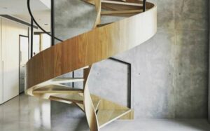 escada caracol de madeira