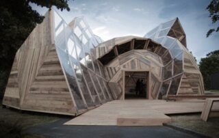 Construção de Casas Geodésicas - Inovação e Geometria na Arquitetura